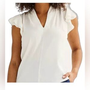 Nine West NWOT Flutter sleeve satin blouse in ivory tusk size XS